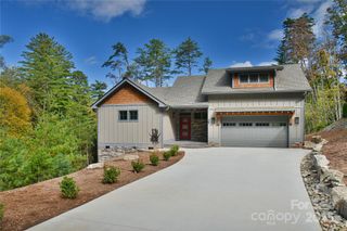 48 Crossings Circle, Fairview, NC 28730
