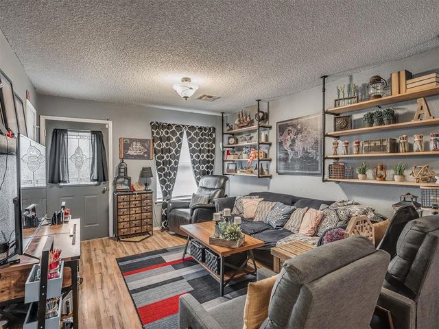 2904 Birch Lane, Edmond, OK 73034