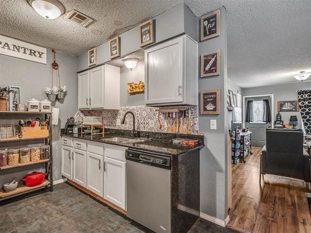 2904 Birch Lane, Edmond, OK 73034