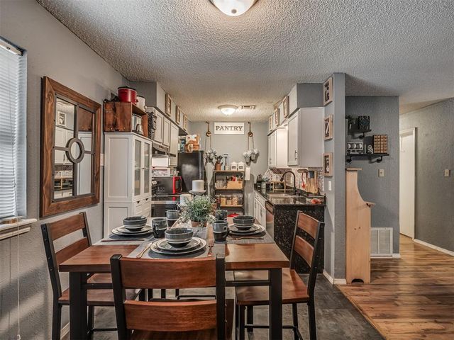 2904 Birch Lane, Edmond, OK 73034