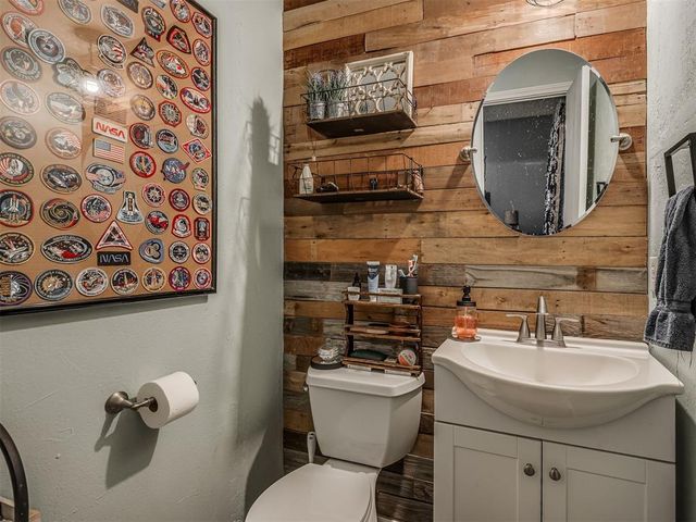 2904 Birch Lane, Edmond, OK 73034