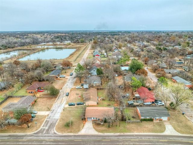 2904 Birch Lane, Edmond, OK 73034