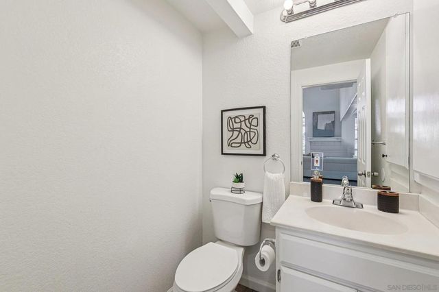 3828 Settineri Ln, Spring Valley, CA 91977