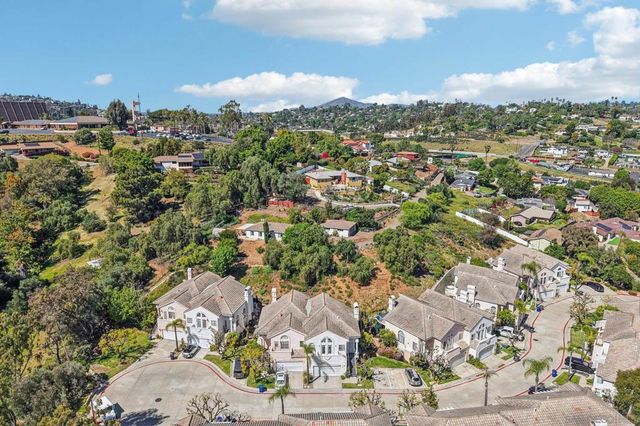 3828 Settineri Ln, Spring Valley, CA 91977