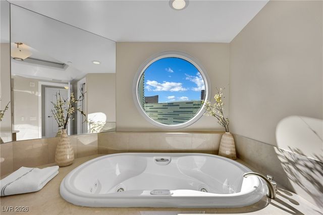 2777 Paradise Road 1803, Las Vegas, NV 89109