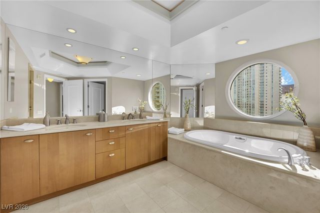 2777 Paradise Road 1803, Las Vegas, NV 89109