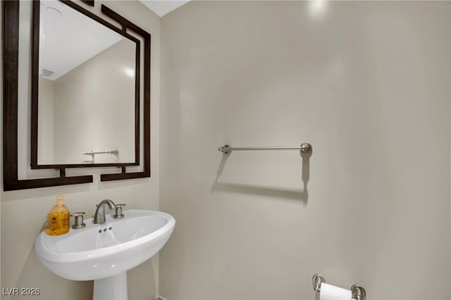 2777 Paradise Road 1803, Las Vegas, NV 89109