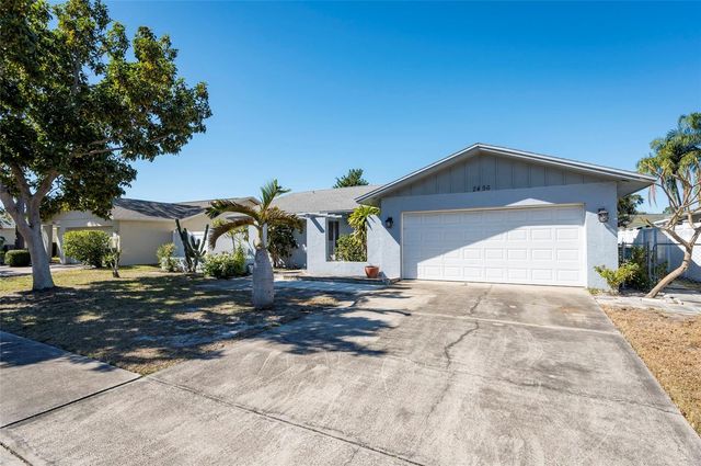 2456 TIMBERCREST CIRCLE W, Clearwater, FL 33763