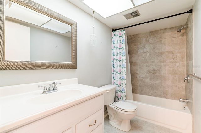 2456 TIMBERCREST CIRCLE W, Clearwater, FL 33763