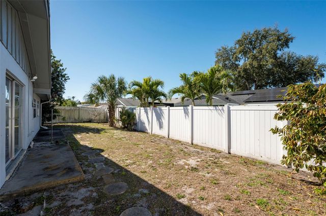 2456 TIMBERCREST CIRCLE W, Clearwater, FL 33763