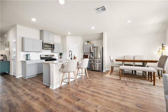 8145 OLDE TOWN Court, Alexandria, LA 71303