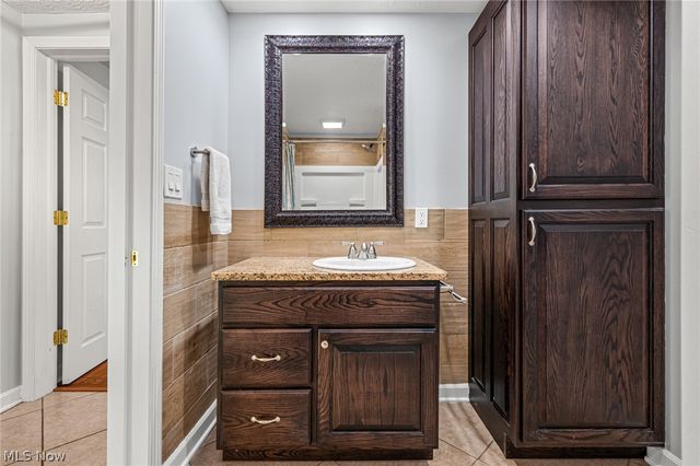 12335 Robson Road, Grafton, OH 44044