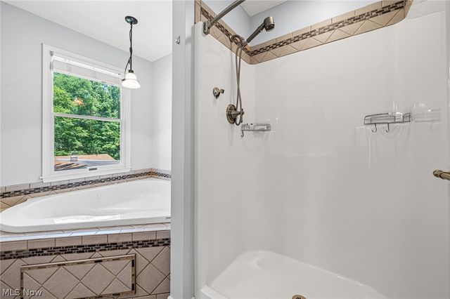 12335 Robson Road, Grafton, OH 44044