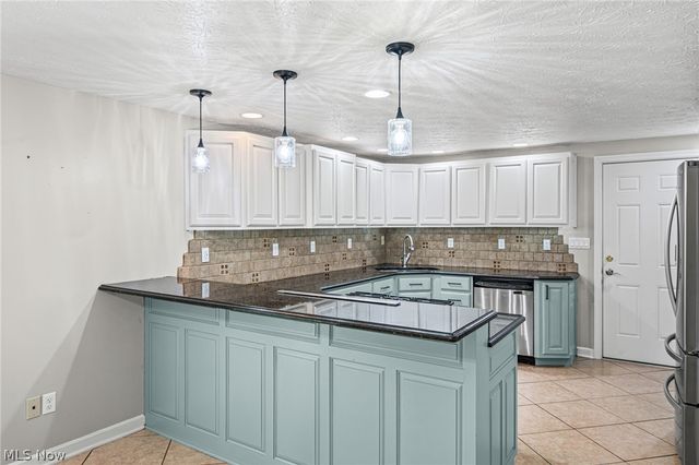 12335 Robson Road, Grafton, OH 44044