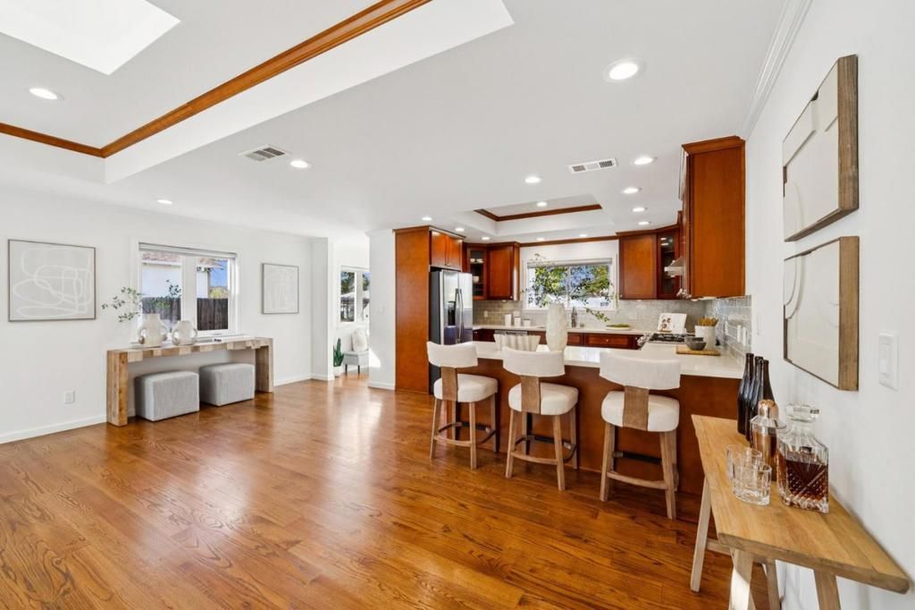 Image 15 of property listing at 15146 Stratford Drive, San Jose, CA 95124