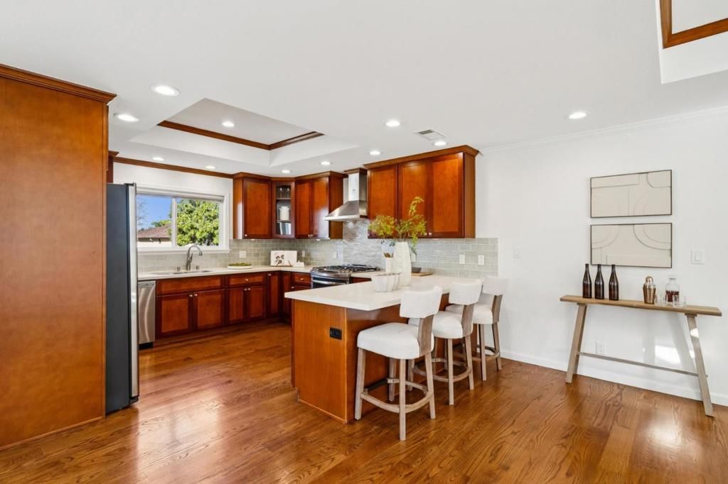 Image 16 of property listing at 15146 Stratford Drive, San Jose, CA 95124