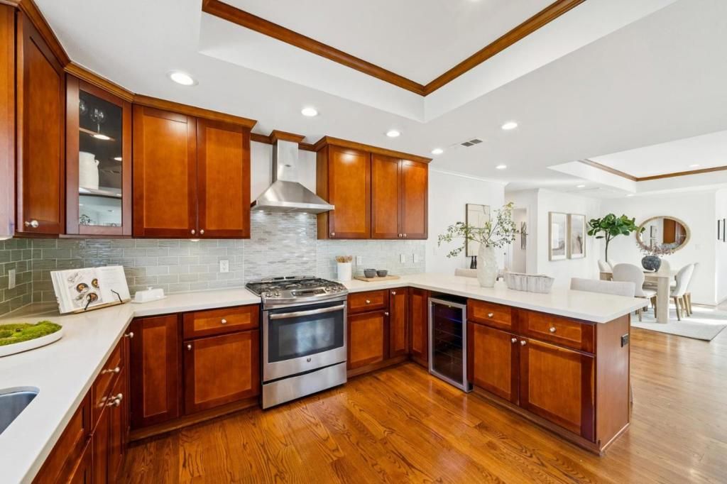 Image 19 of property listing at 15146 Stratford Drive, San Jose, CA 95124