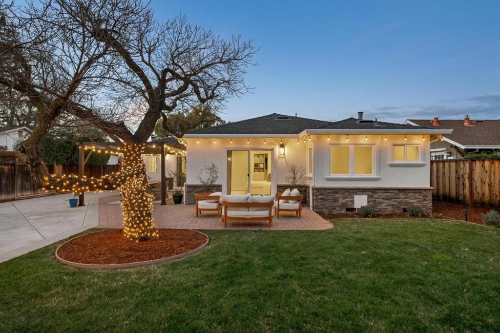 Image 59 of property listing at 15146 Stratford Drive, San Jose, CA 95124