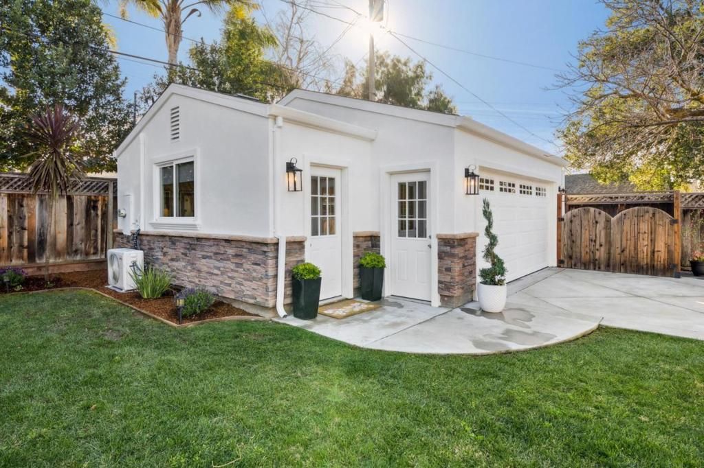 Image 63 of property listing at 15146 Stratford Drive, San Jose, CA 95124