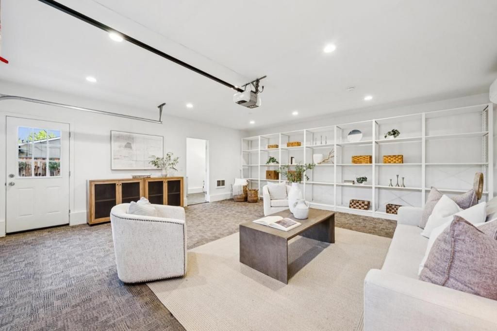 Image 70 of property listing at 15146 Stratford Drive, San Jose, CA 95124