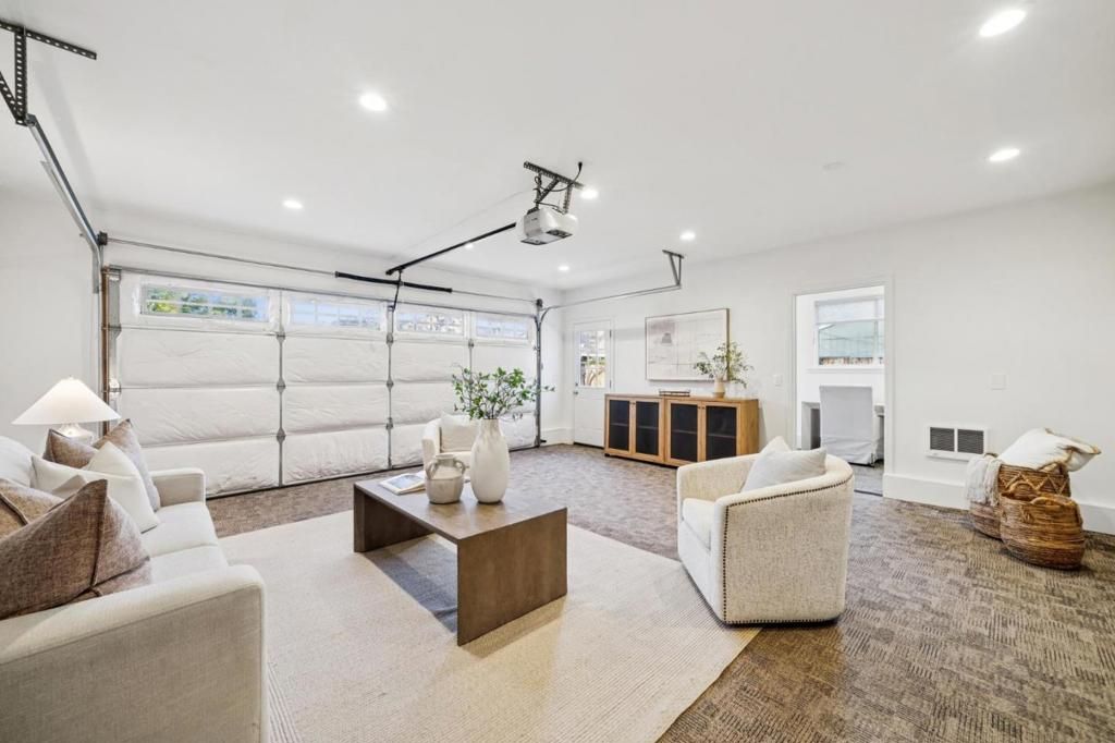 Image 71 of property listing at 15146 Stratford Drive, San Jose, CA 95124