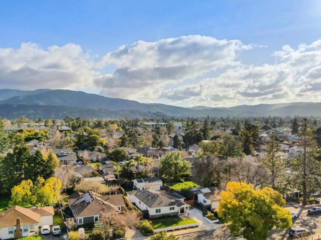 Image 74 of property listing at 15146 Stratford Drive, San Jose, CA 95124