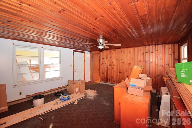 7 Etain Lane, Black Mountain, NC 28711