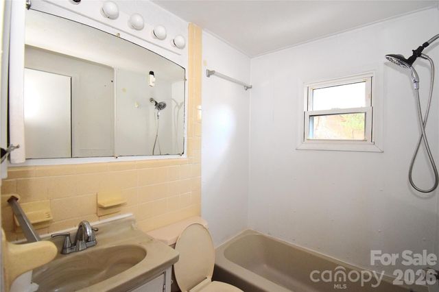 7 Etain Lane, Black Mountain, NC 28711