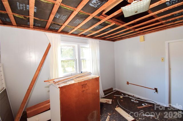 7 Etain Lane, Black Mountain, NC 28711