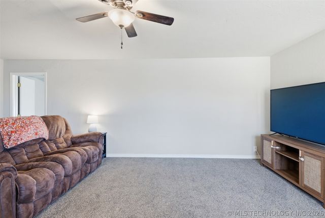 17995 S 4160 Road, Claremore, OK 74017