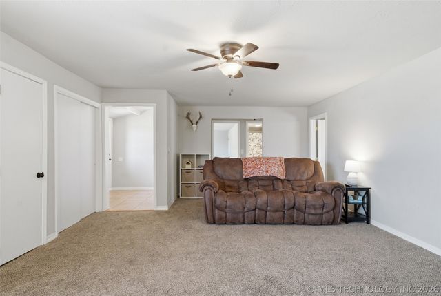 17995 S 4160 Road, Claremore, OK 74017