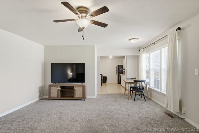 17995 S 4160 Road, Claremore, OK 74017