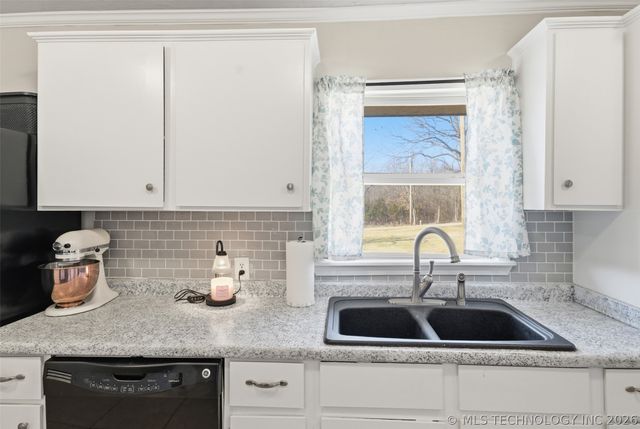 17995 S 4160 Road, Claremore, OK 74017