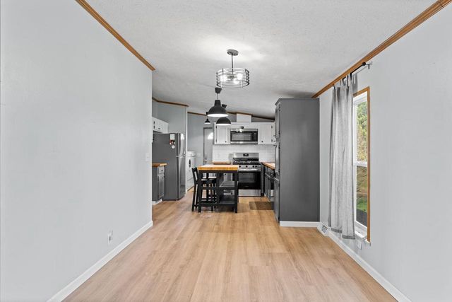 W5685 County Road O, Endeavor, WI 53930