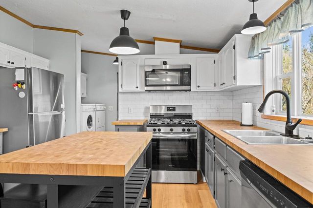 W5685 County Road O, Endeavor, WI 53930