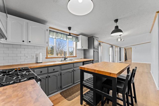 W5685 County Road O, Endeavor, WI 53930