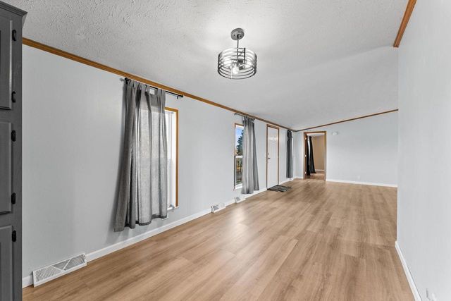 W5685 County Road O, Endeavor, WI 53930