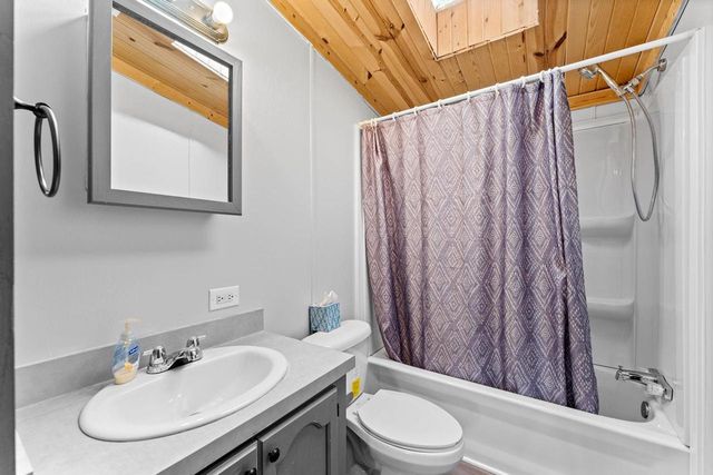 W5685 County Road O, Endeavor, WI 53930