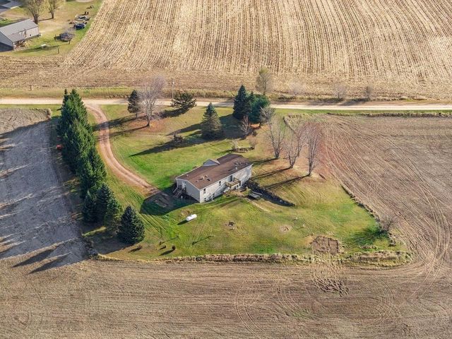 W5685 County Road O, Endeavor, WI 53930