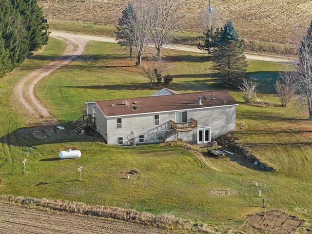 W5685 County Road O, Endeavor, WI 53930