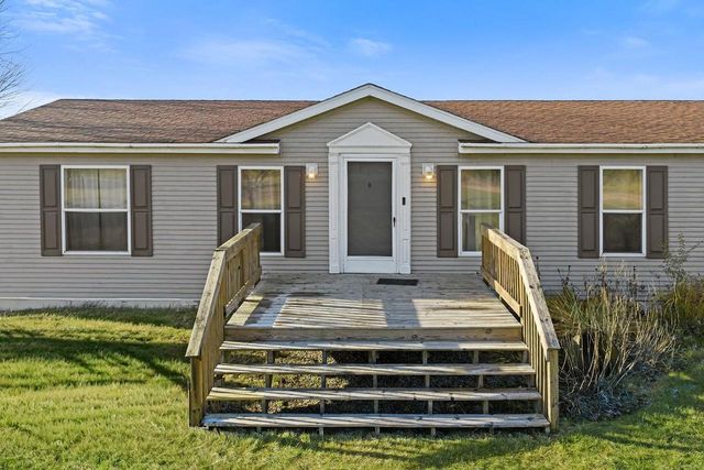 W5685 County Road O, Endeavor, WI 53930