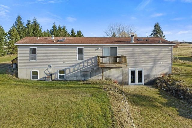 W5685 County Road O, Endeavor, WI 53930