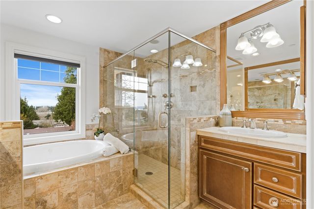11222 NE 100th Street, Kirkland, WA 98033