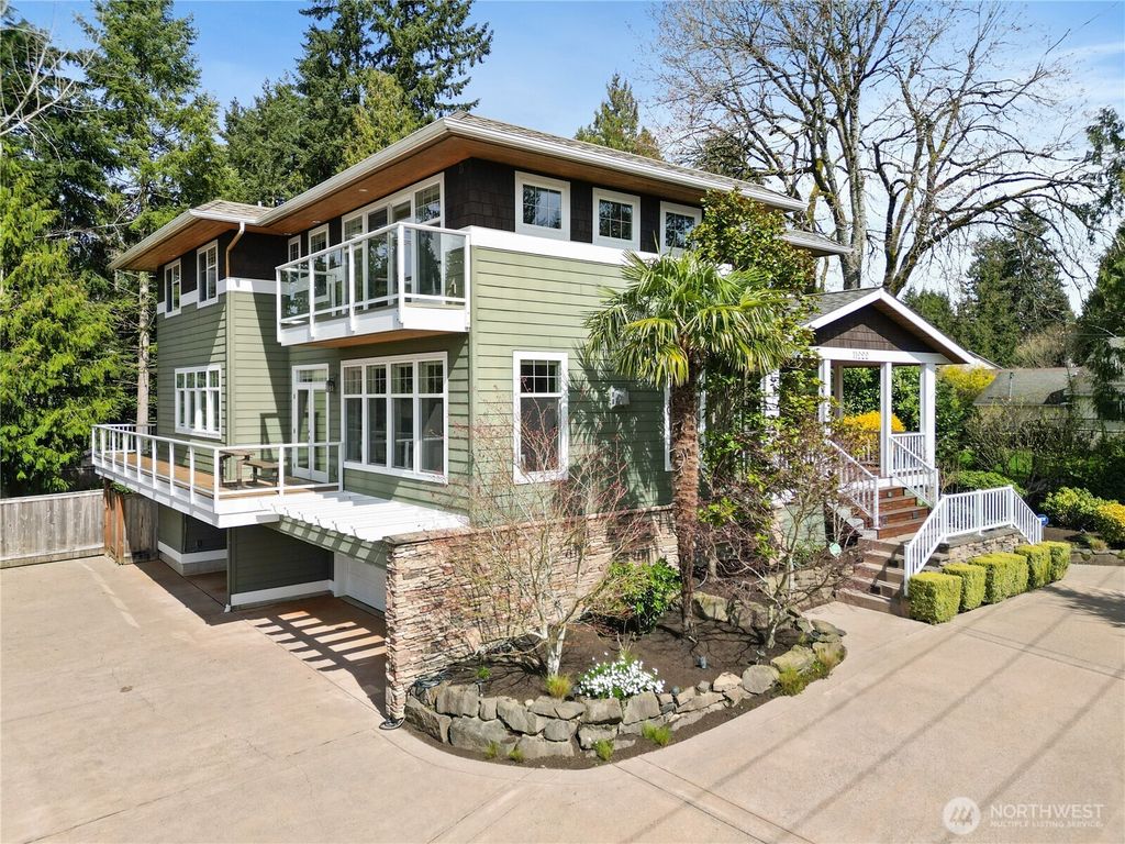 11222 NE 100th Street, Kirkland, WA 98033