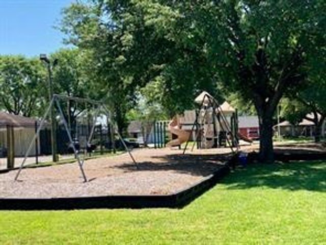 10923 Birch Drive, La Porte, TX 77571