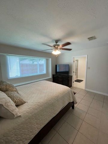 10923 Birch Drive, La Porte, TX 77571