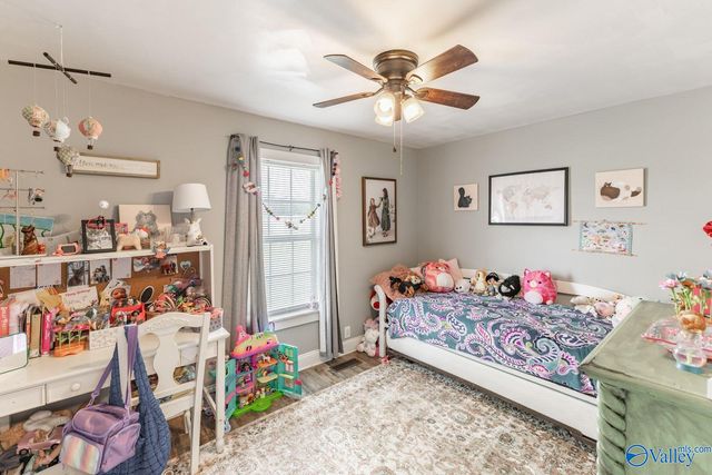 284 Brockway Road, Owens Cross Roads, AL 35763