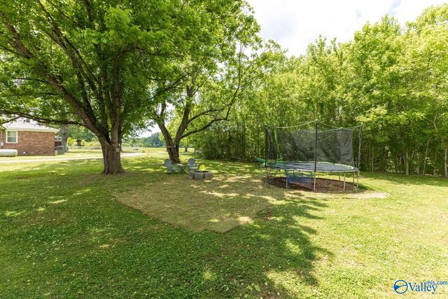 284 Brockway Road, Owens Cross Roads, AL 35763
