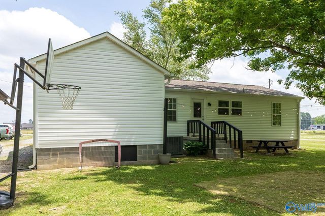 284 Brockway Road, Owens Cross Roads, AL 35763