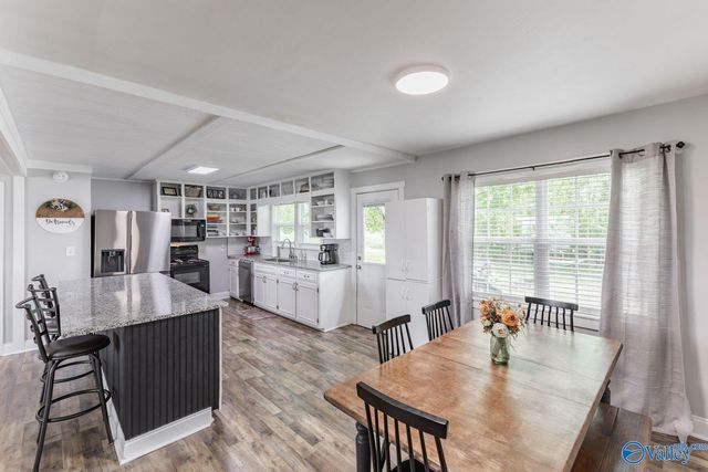 284 Brockway Road, Owens Cross Roads, AL 35763
